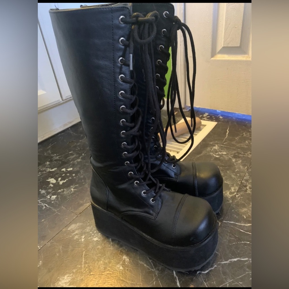 Demonia Trashville-502 Boots